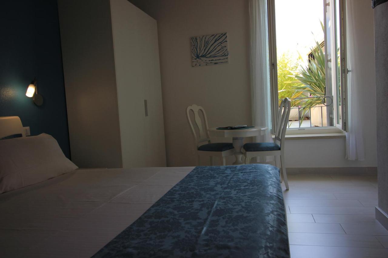 Rooms Il Punto Peschiera del Garda Extérieur photo