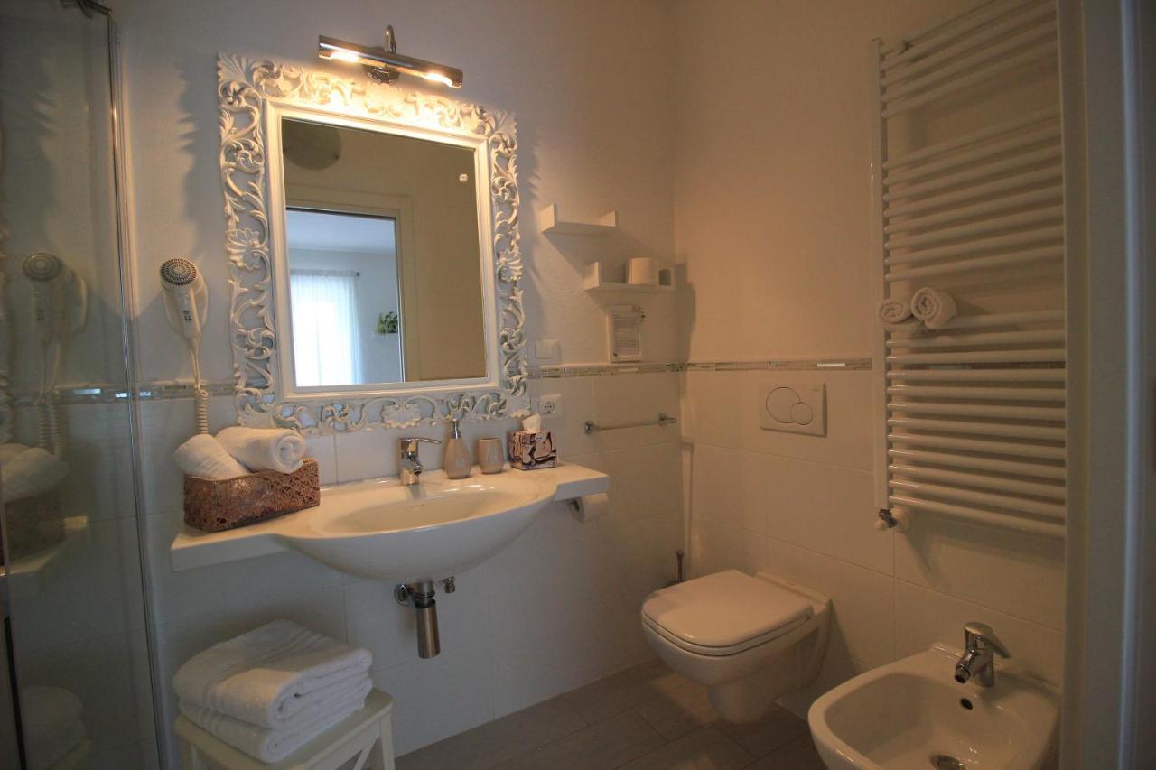 Rooms Il Punto Peschiera del Garda Extérieur photo